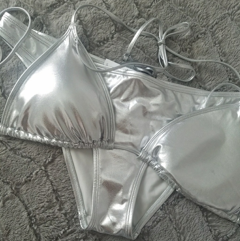🦄SILVER BIKINI SET🦄